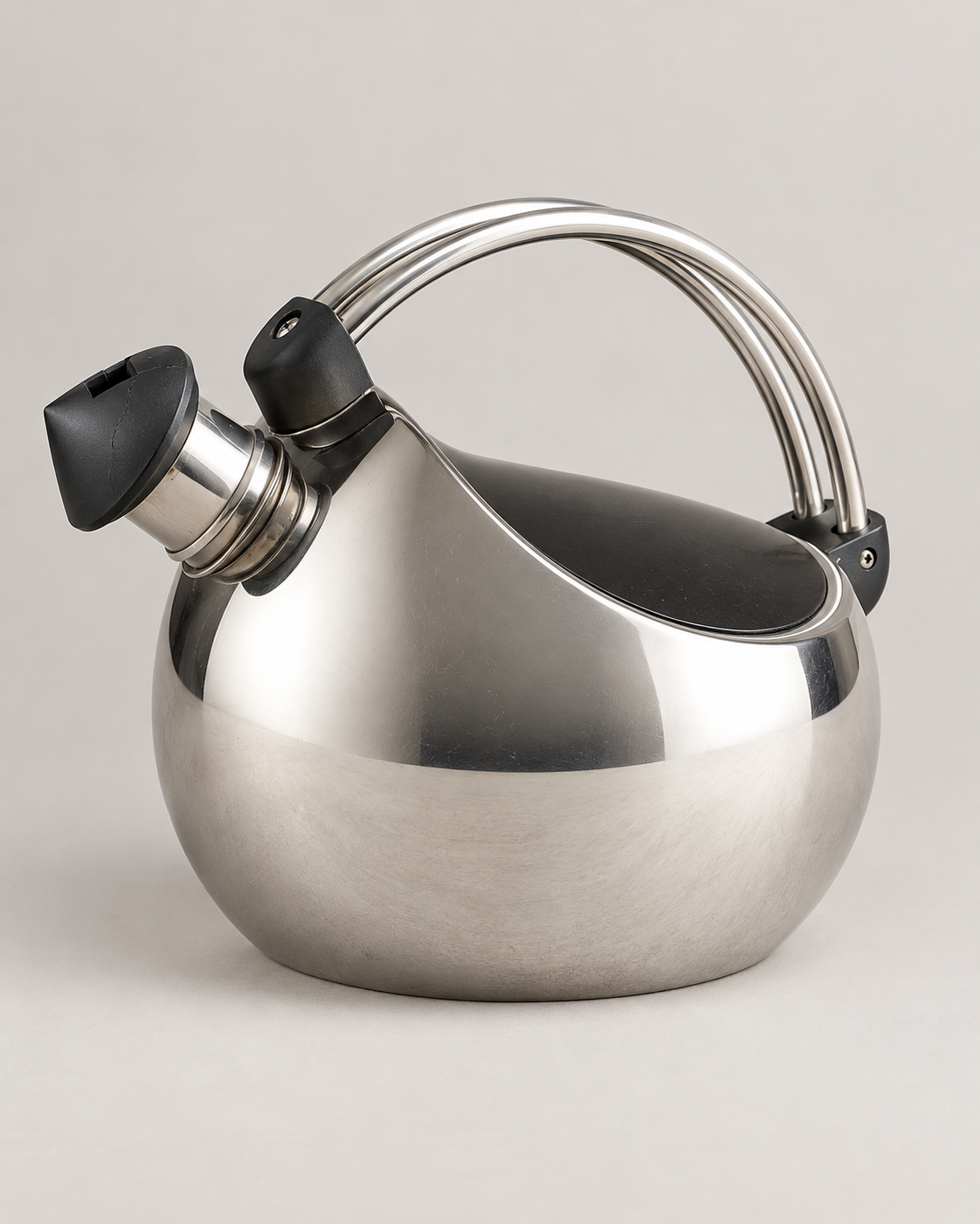 Stainless Steel 18/10 Whistling Kettle 80's Carlo Giannini by Flavio Sambinelli